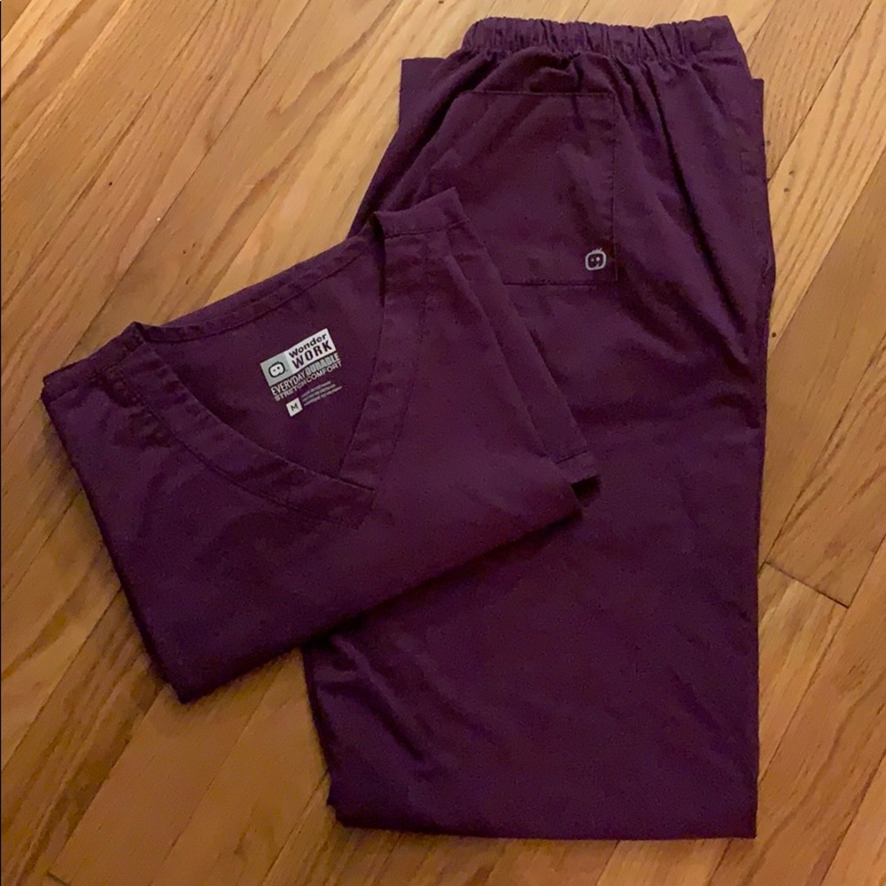 Eggplant scrub set (M)